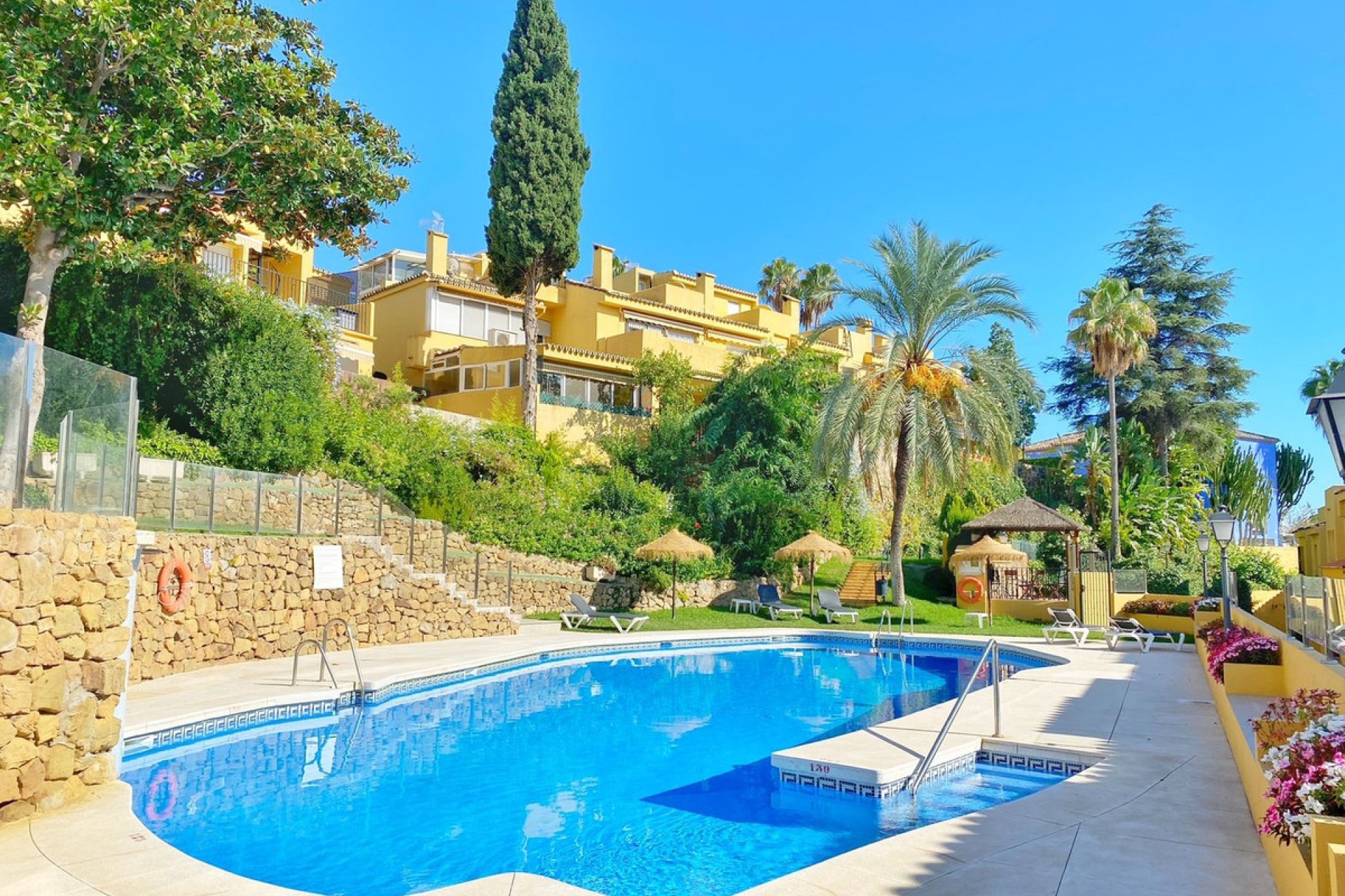 Resale - House - Townhouse - Marbella - Marbella Centro