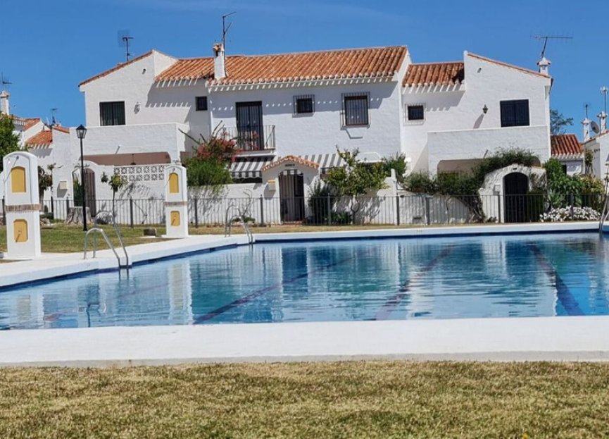 Resale - House - Townhouse - Marbella - Marbella Centro