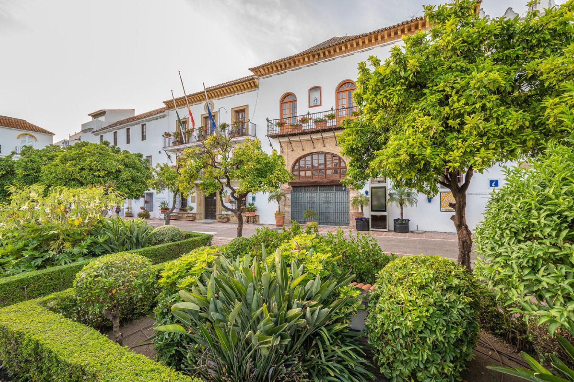 Resale - House - Townhouse - Marbella - Marbella Centro