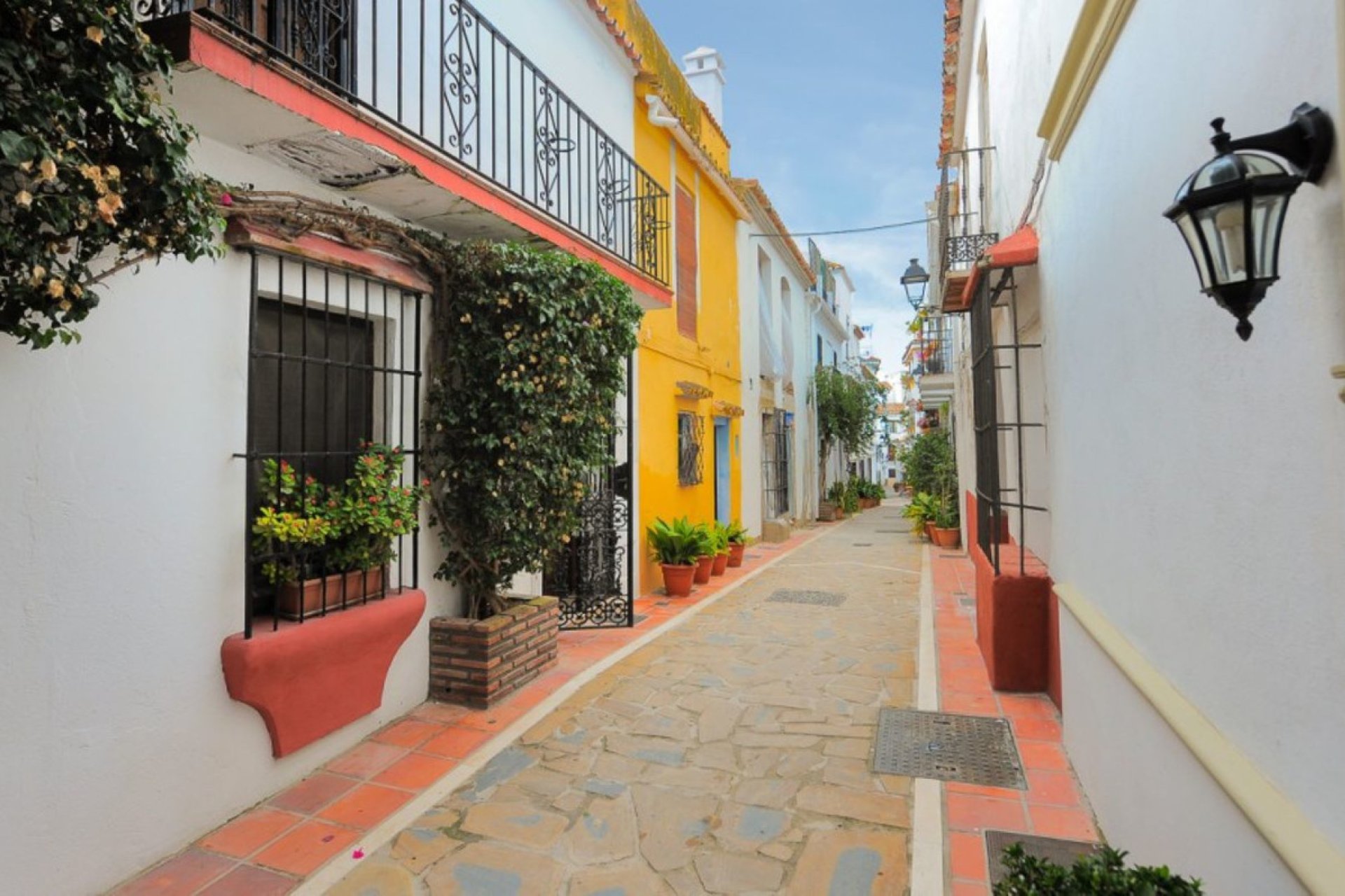 Resale - House - Townhouse - Marbella - Marbella Centro