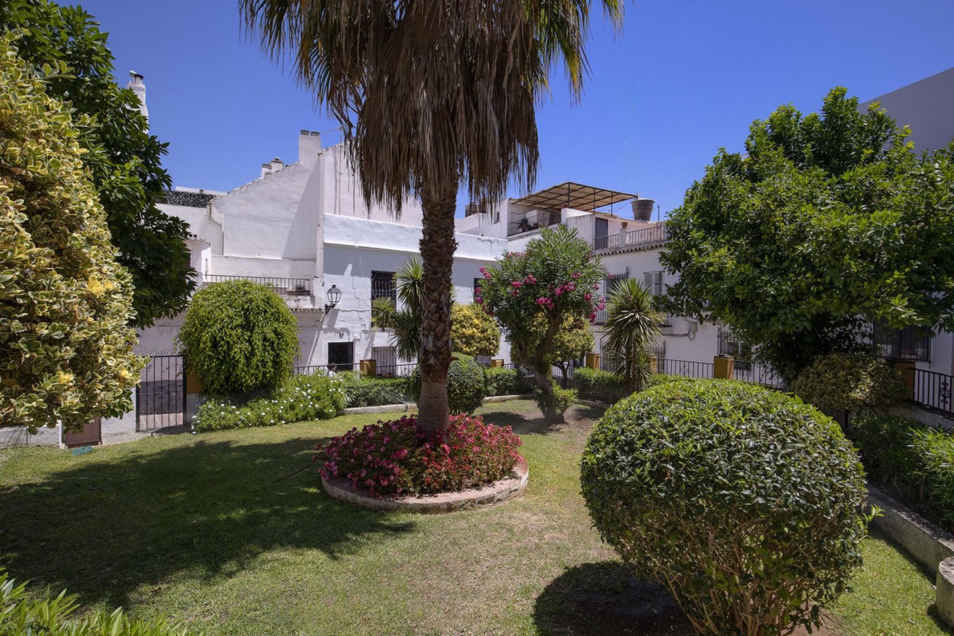 Resale - House - Townhouse - Marbella - Marbella Centro