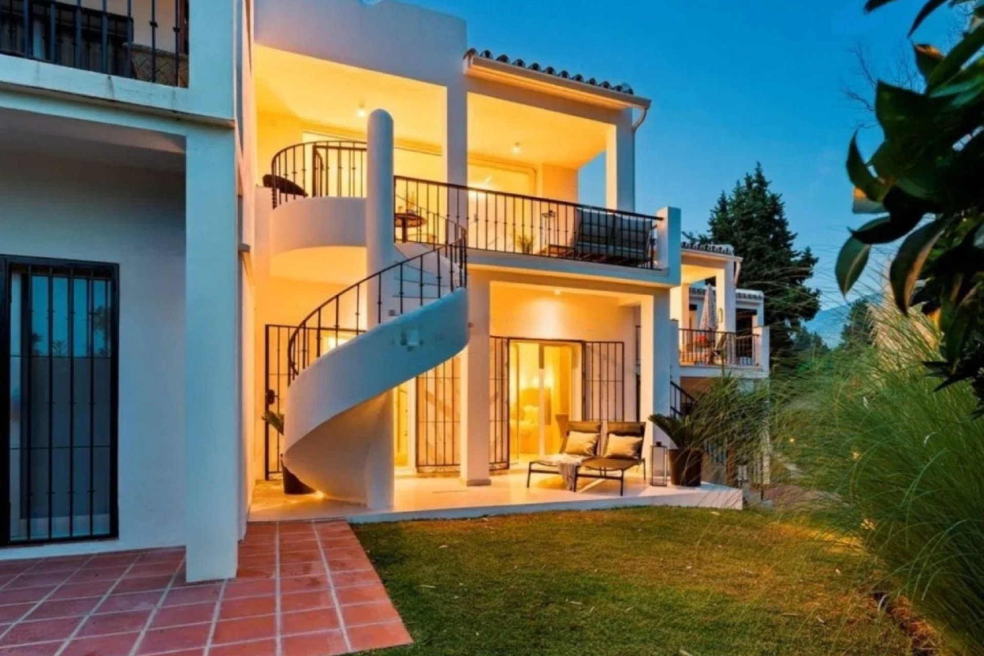 Resale - House - Townhouse - Marbella - Marbella Centro