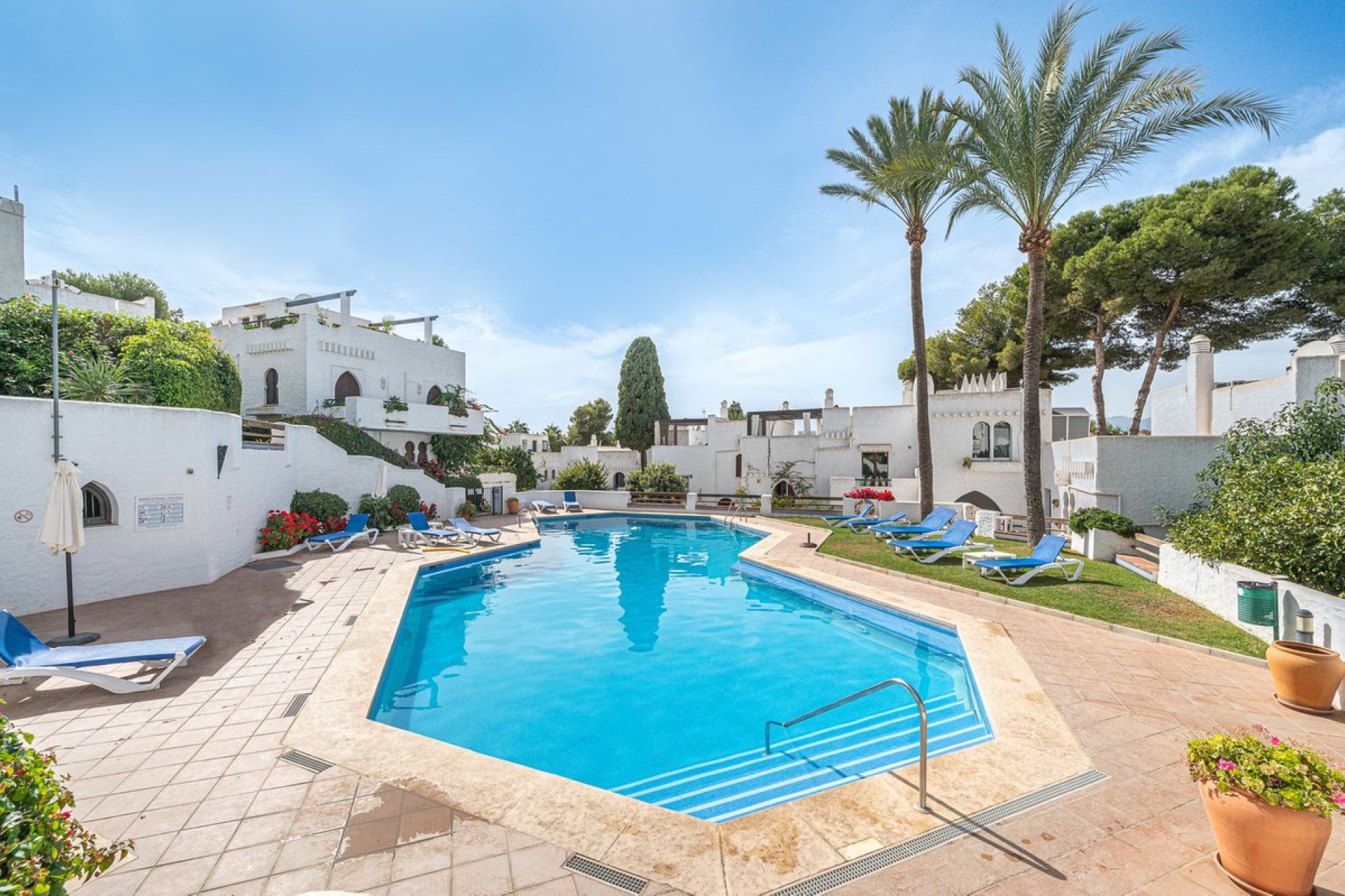 Resale - House - Townhouse - Marbella - Marbella Centro