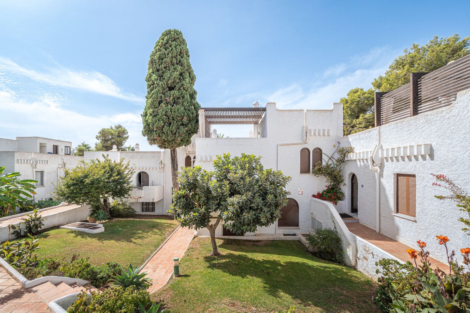 Resale - House - Townhouse - Marbella - Marbella Centro