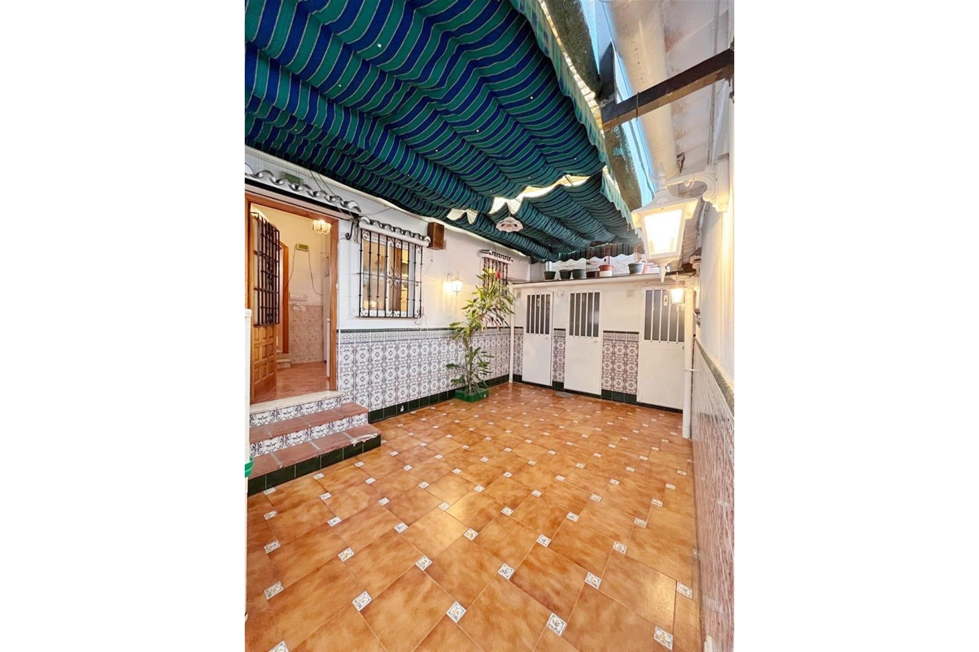 Resale - House - Townhouse - Marbella - Marbella Centro