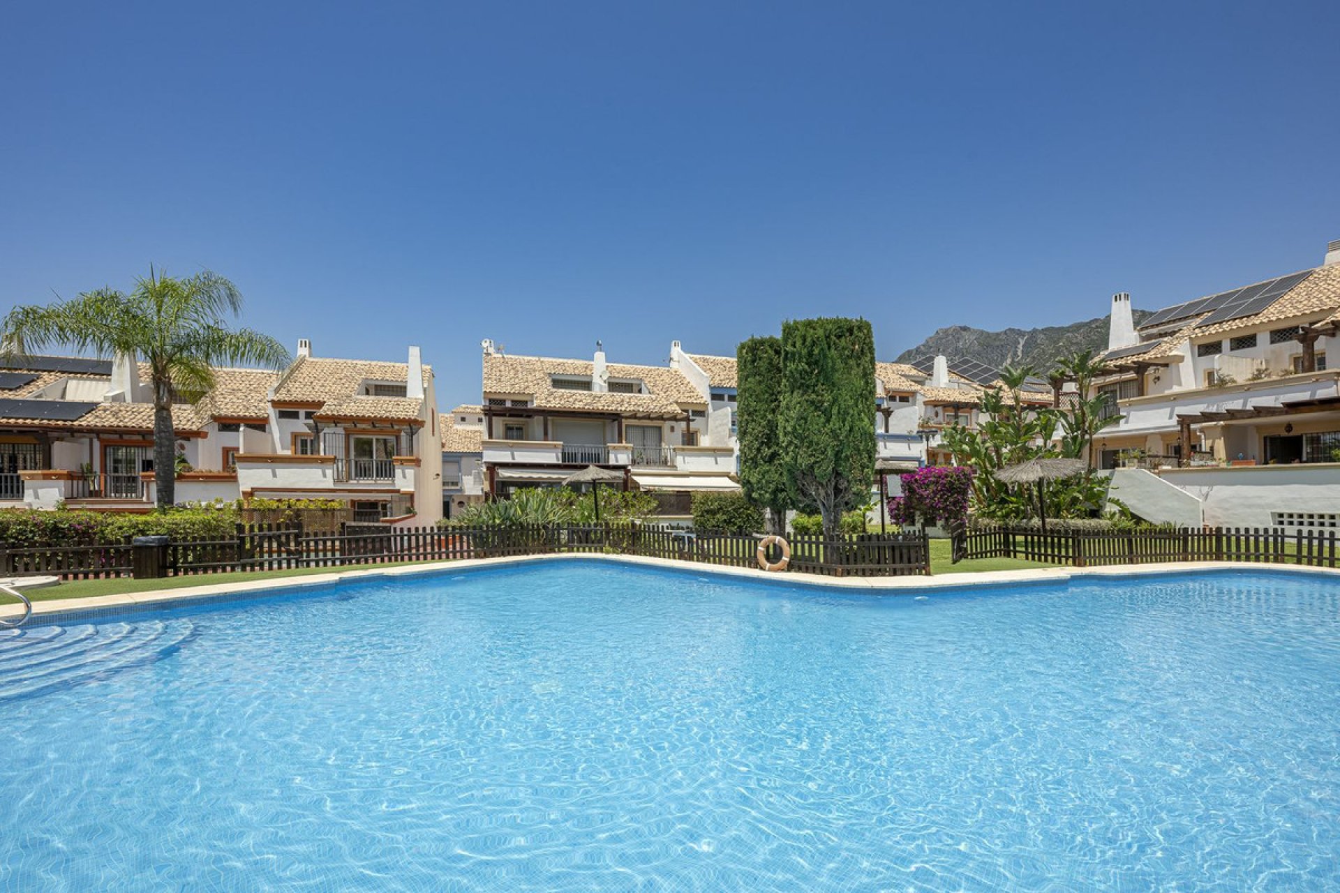 Resale - House - Townhouse - Marbella - Marbella Centro