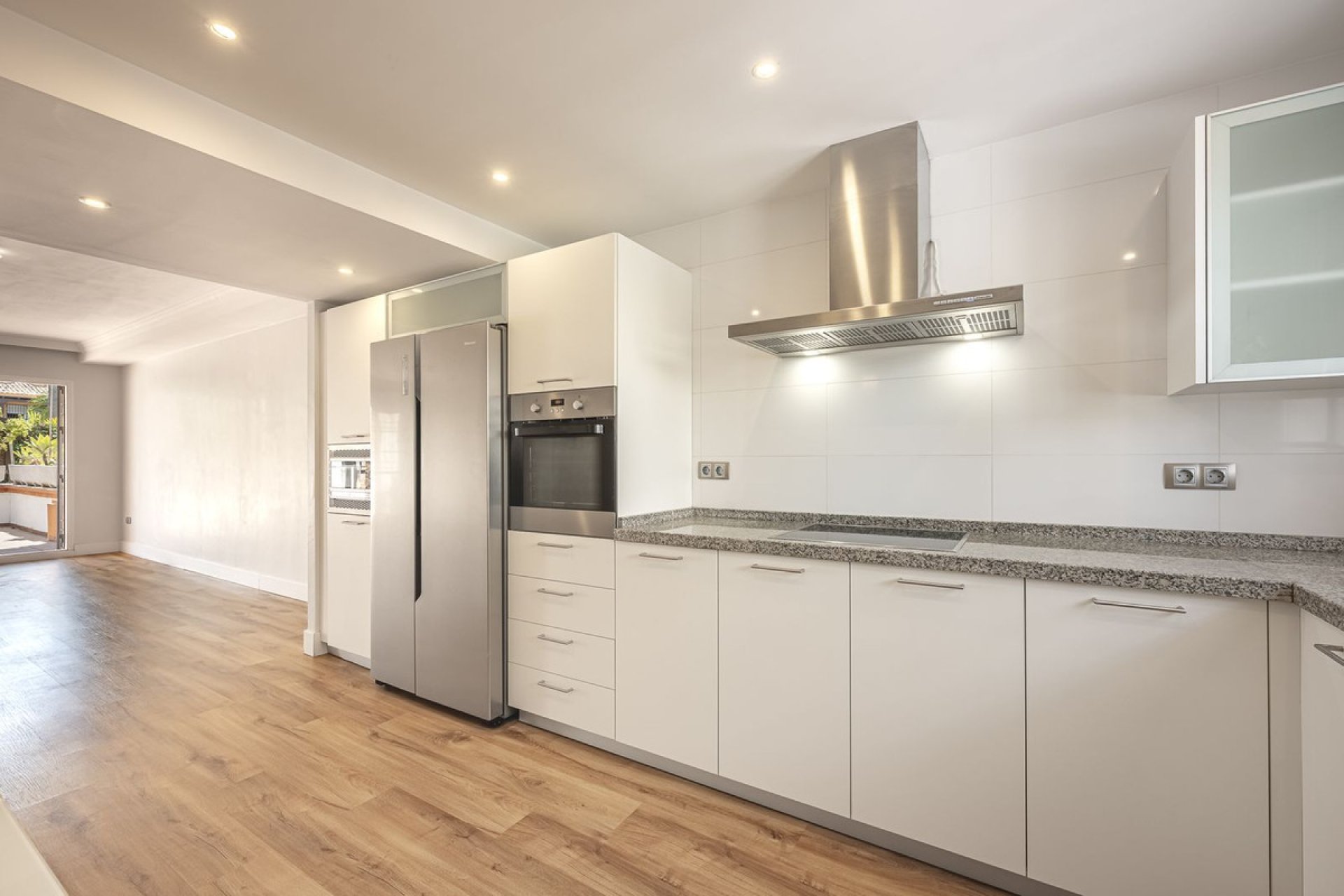 Resale - House - Townhouse - Marbella - Marbella Centro