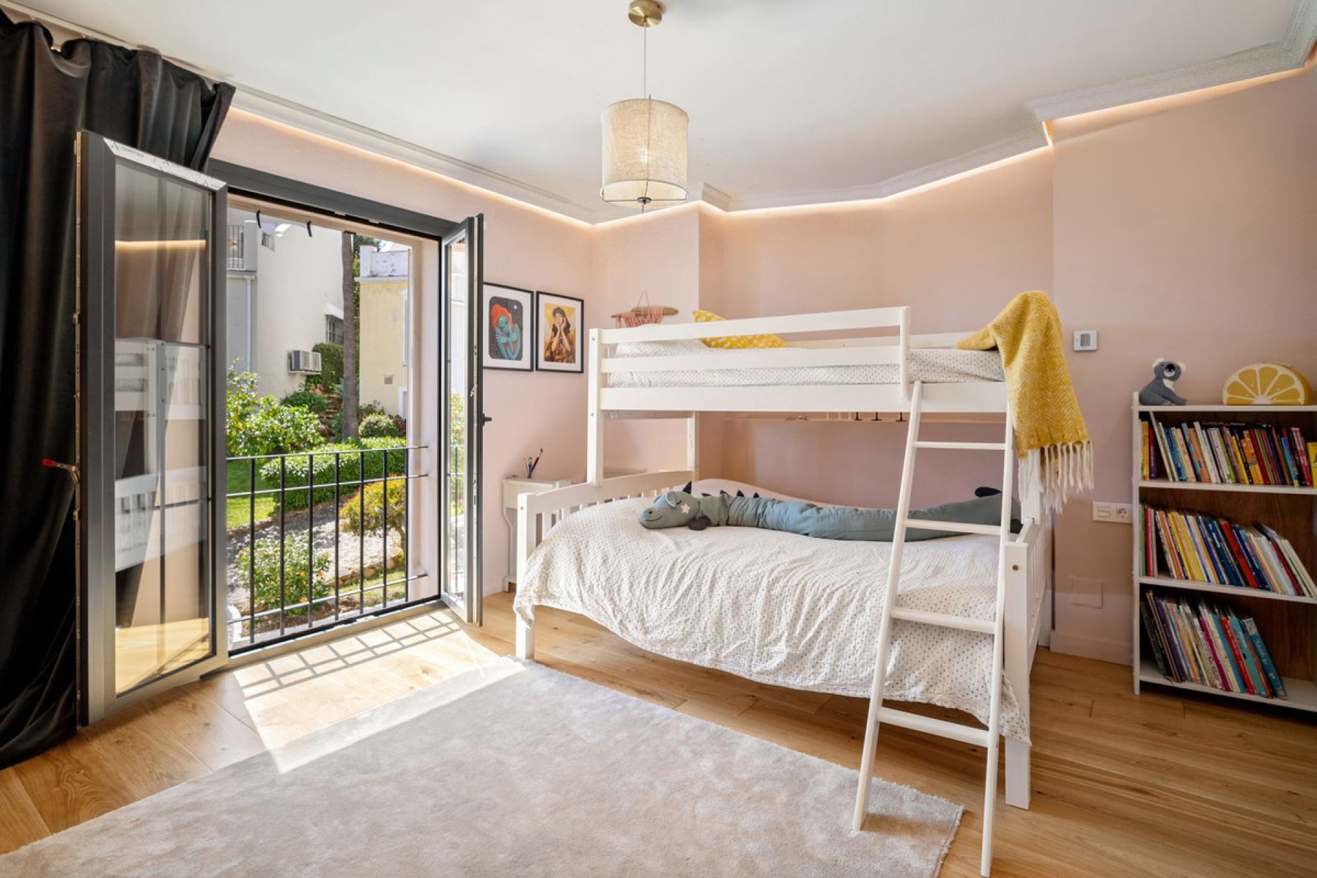 Resale - House - Townhouse - Marbella - Marbella Centro