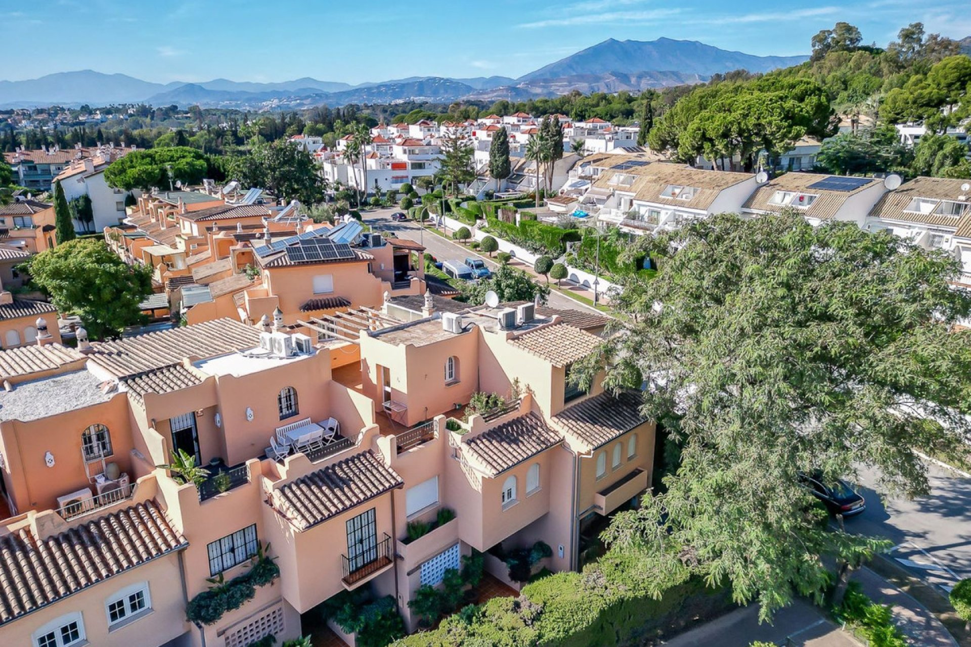 Resale - House - Townhouse - Marbella - Nagüeles