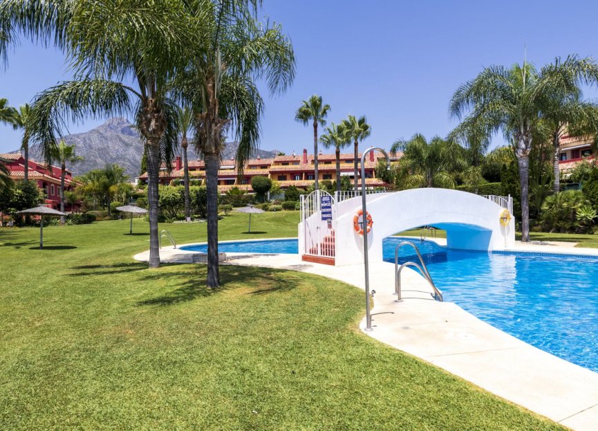 Resale - House - Townhouse - Marbella - Nagüeles