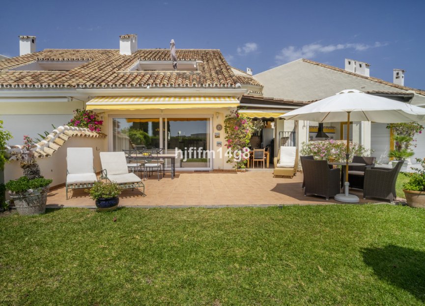 Resale - House - Townhouse - Marbella - Nueva Andalucia