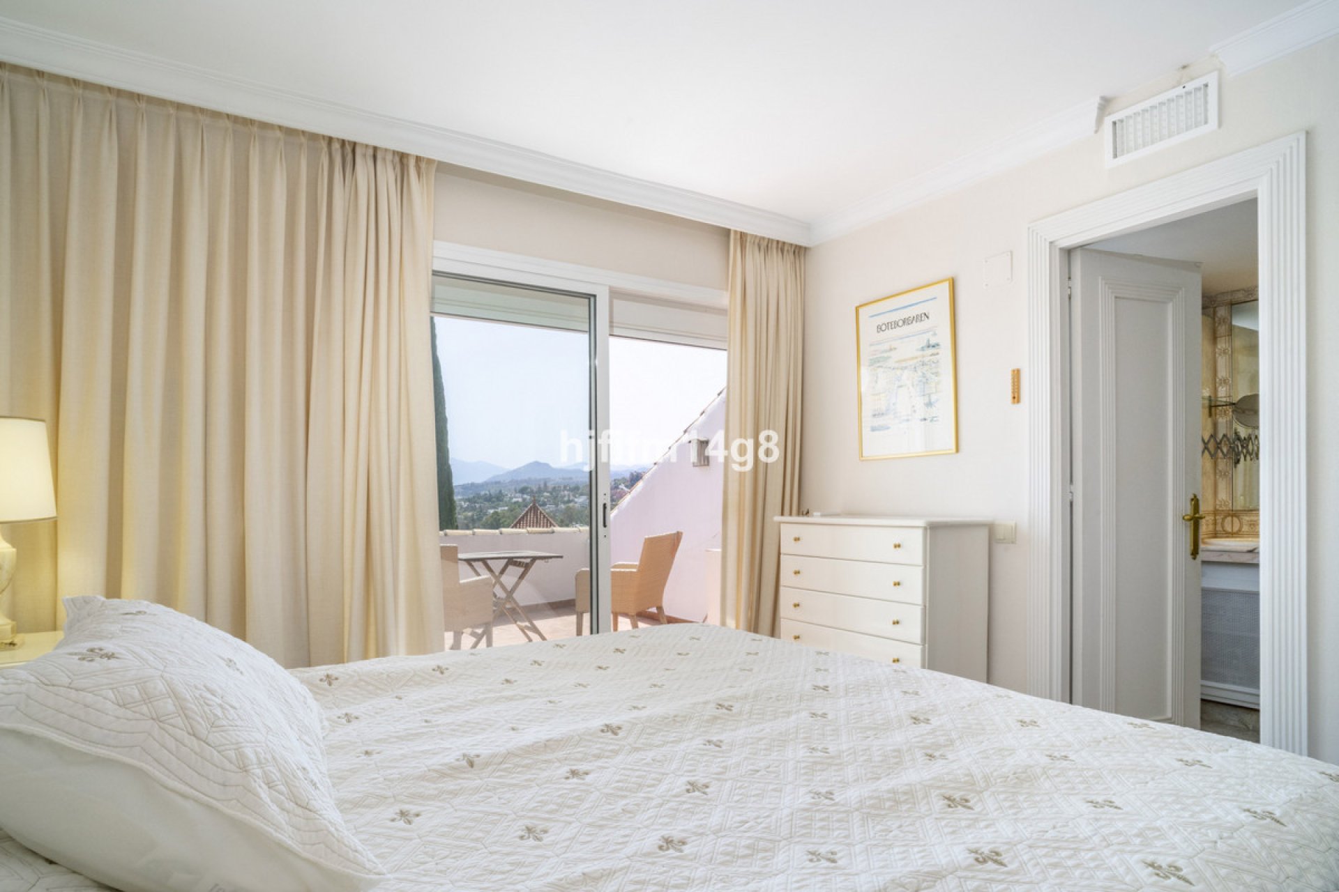Resale - House - Townhouse - Marbella - Nueva Andalucia