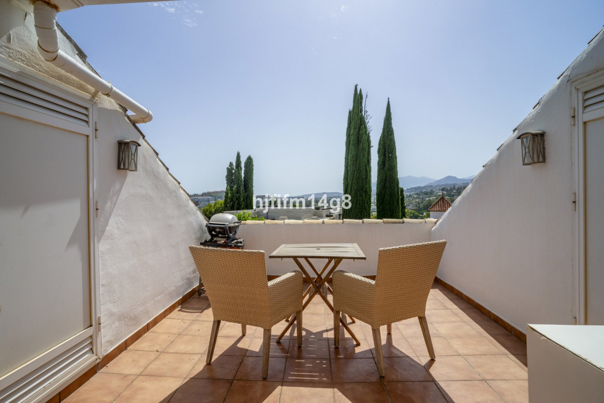 Resale - House - Townhouse - Marbella - Nueva Andalucia