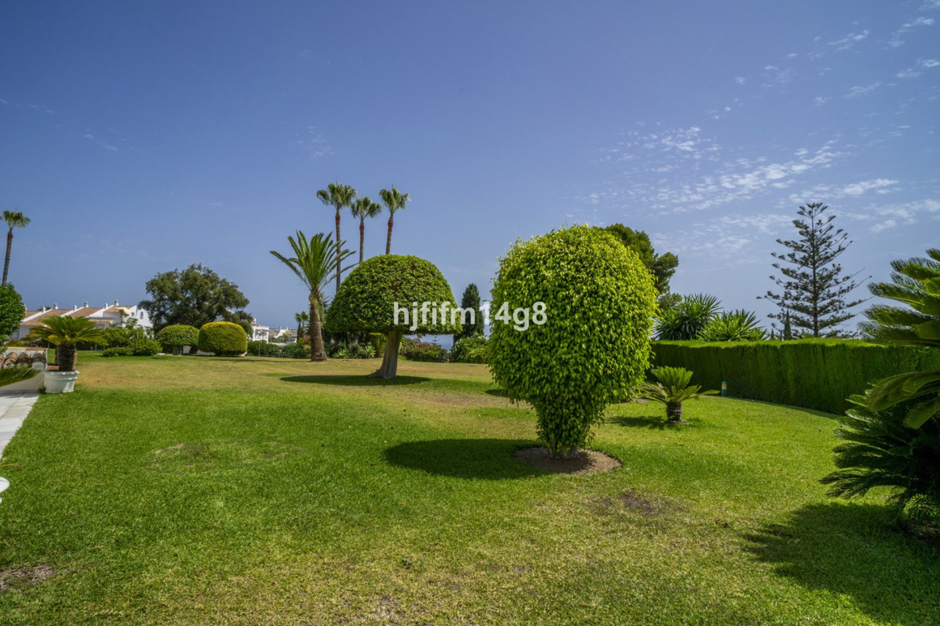 Resale - House - Townhouse - Marbella - Nueva Andalucia