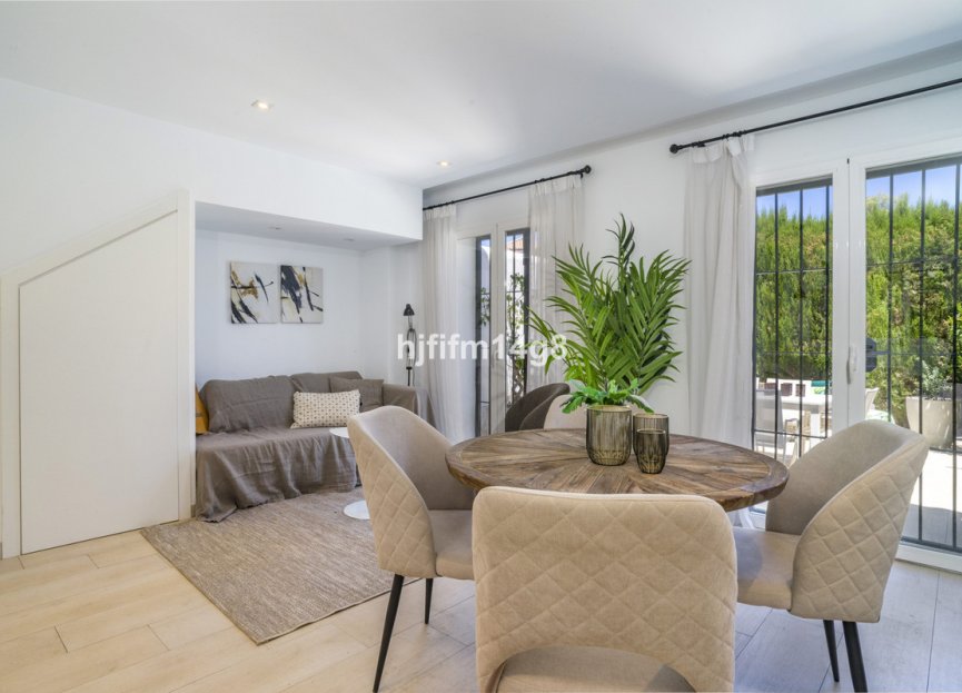 Resale - House - Townhouse - Marbella - Nueva Andalucia