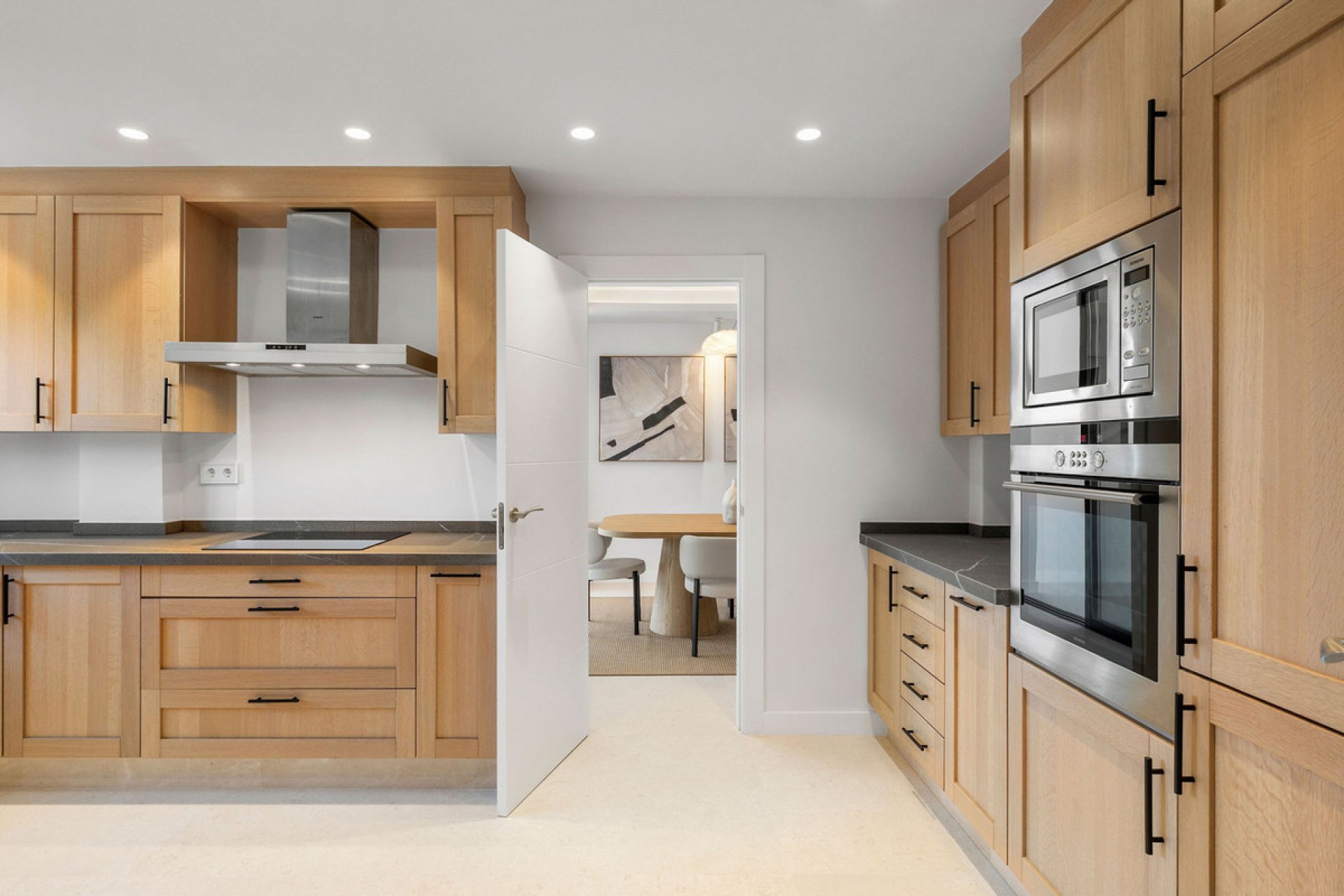 Resale - House - Townhouse - Marbella - Nueva Andalucia