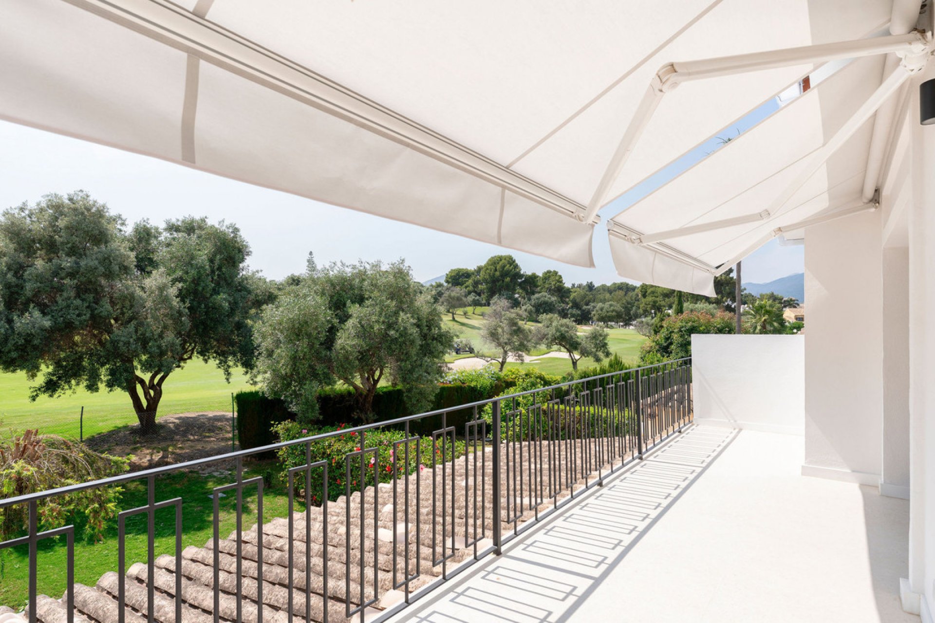 Resale - House - Townhouse - Marbella - Nueva Andalucia