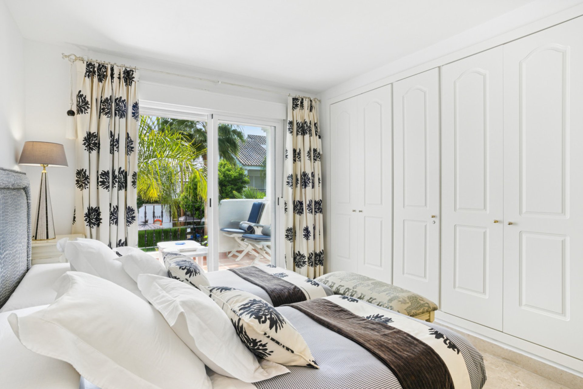 Resale - House - Townhouse - Marbella - Nueva Andalucia