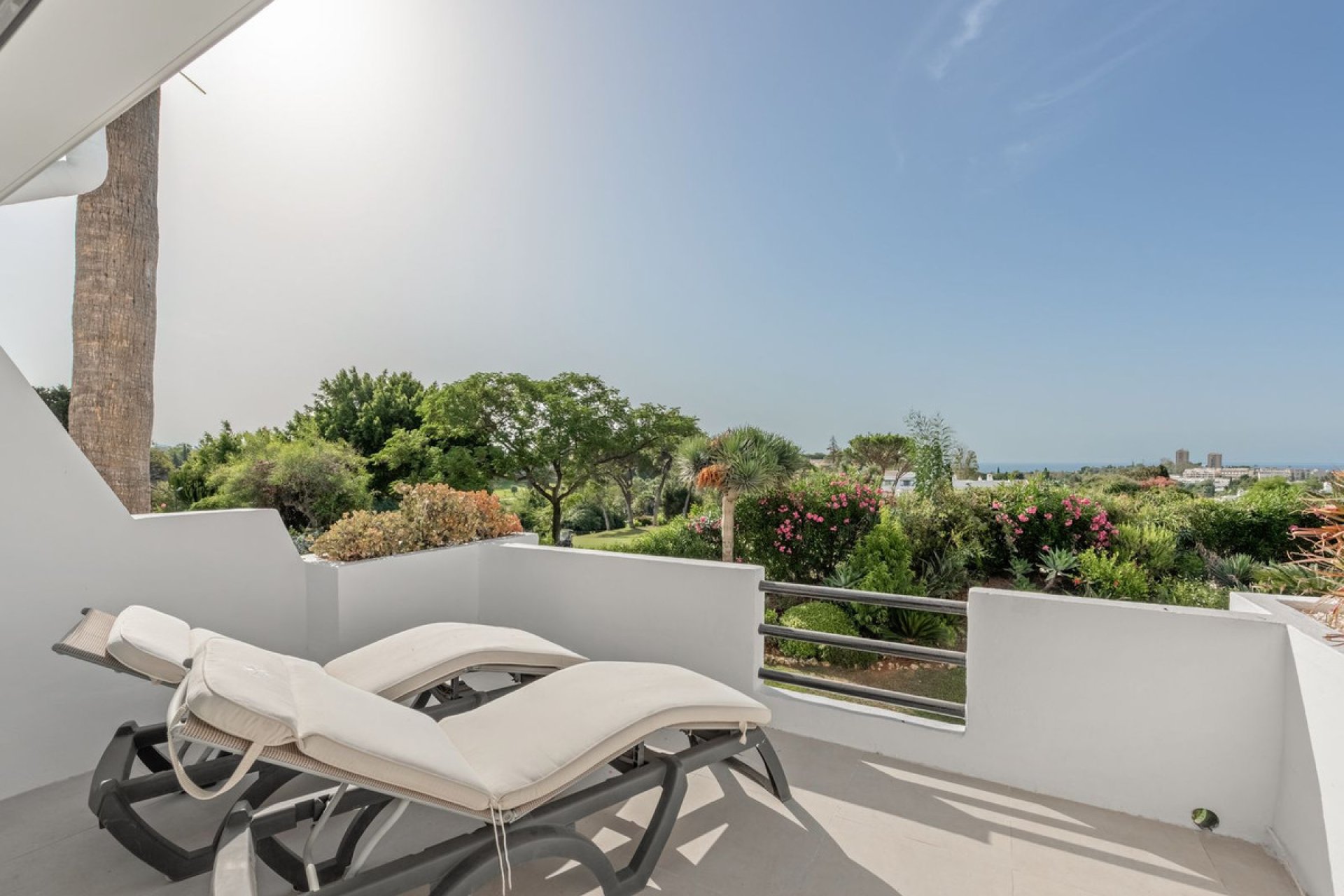 Resale - House - Townhouse - Marbella - Nueva Andalucia