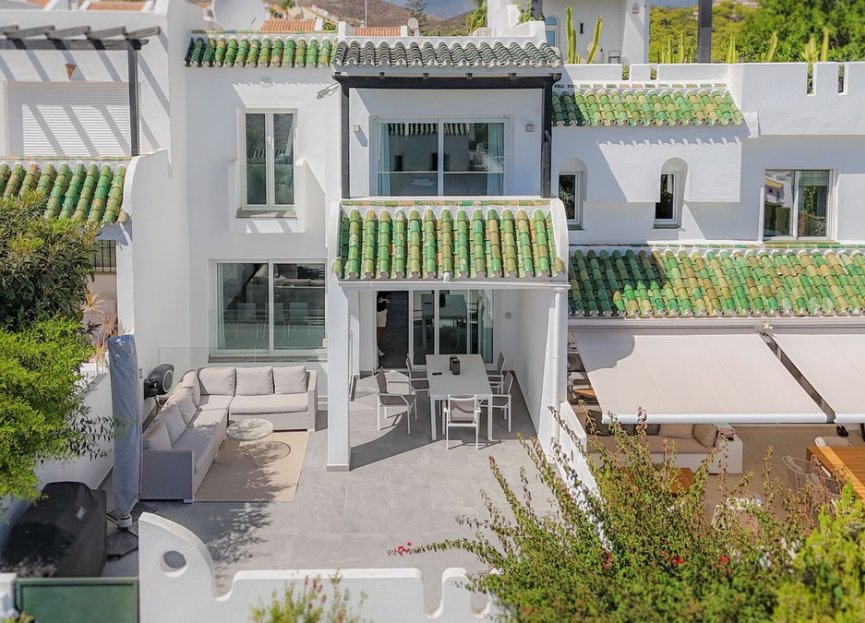Resale - House - Townhouse - Marbella - Nueva Andalucia