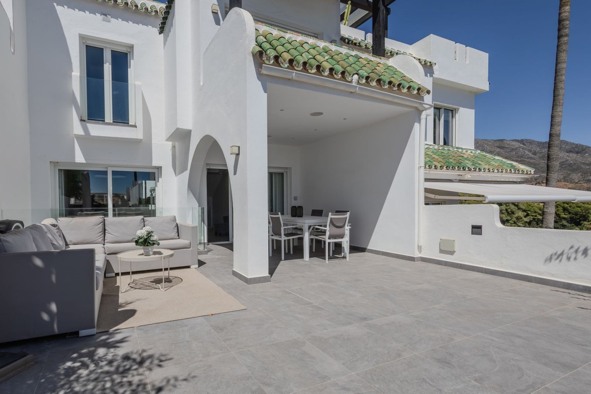 Resale - House - Townhouse - Marbella - Nueva Andalucia