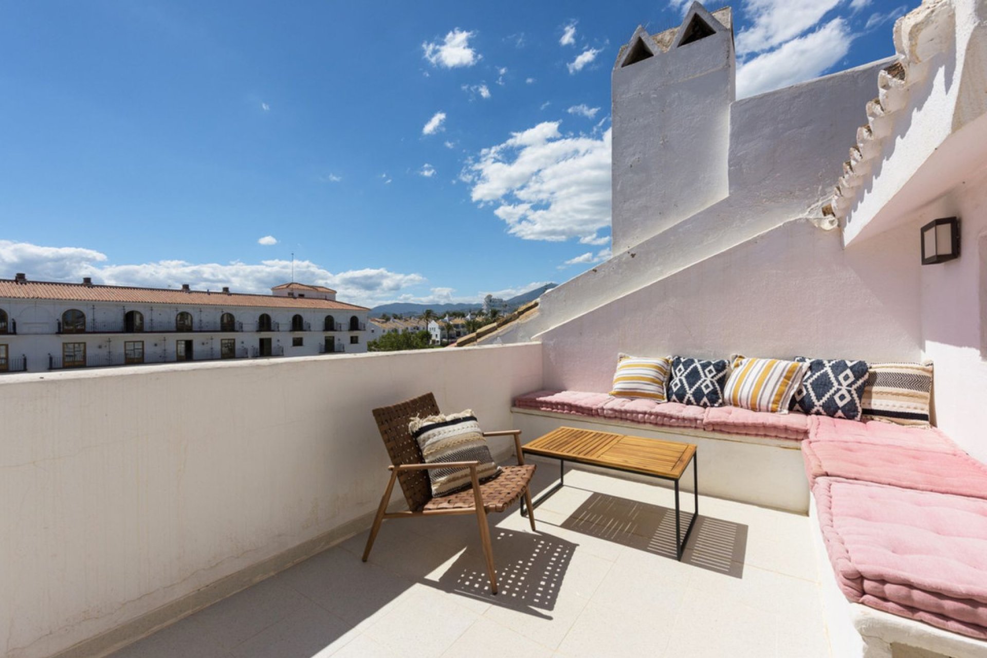 Resale - House - Townhouse - Marbella - Nueva Andalucia