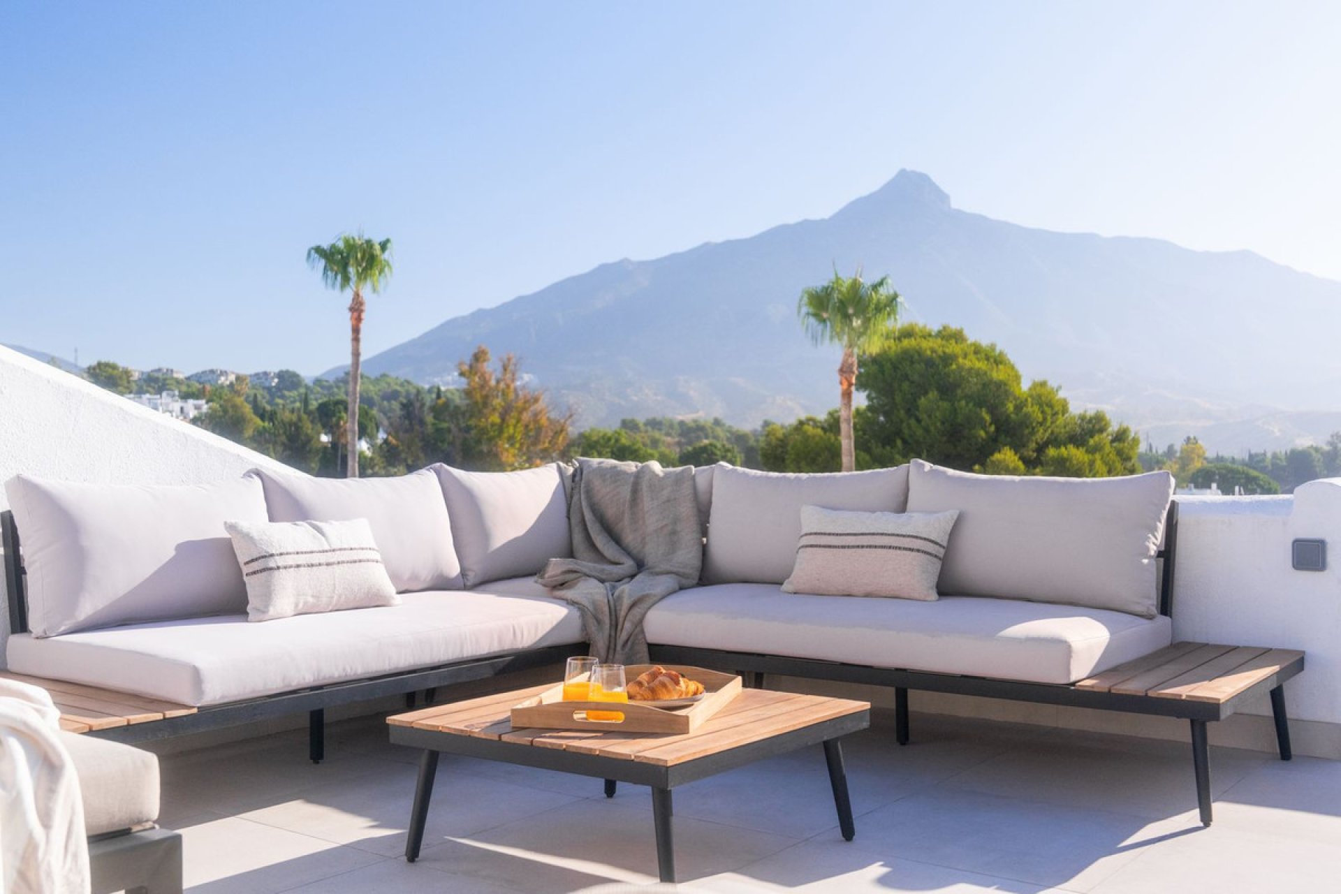 Resale - House - Townhouse - Marbella - Nueva Andalucia