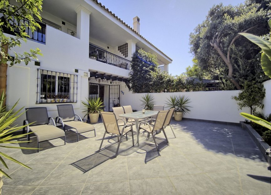 Resale - House - Townhouse - Marbella - Nueva Andalucia