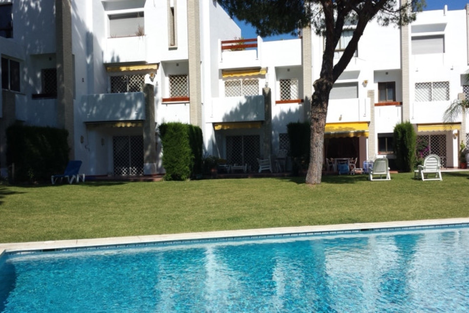 Resale - House - Townhouse - Marbella - Nueva Andalucia