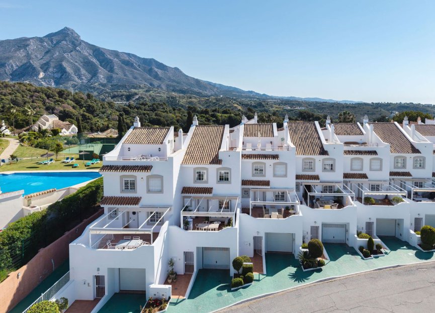 Resale - House - Townhouse - Marbella - Nueva Andalucia