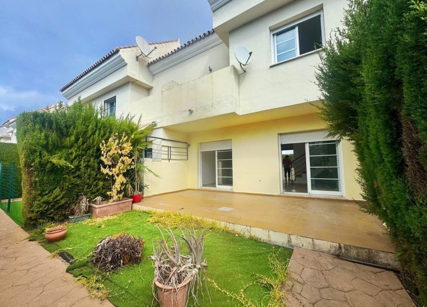 Resale - House - Townhouse - Marbella - Nueva Andalucia