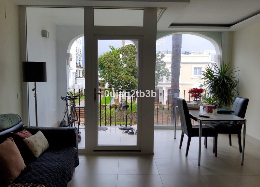 Resale - House - Townhouse - Marbella - Nueva Andalucia