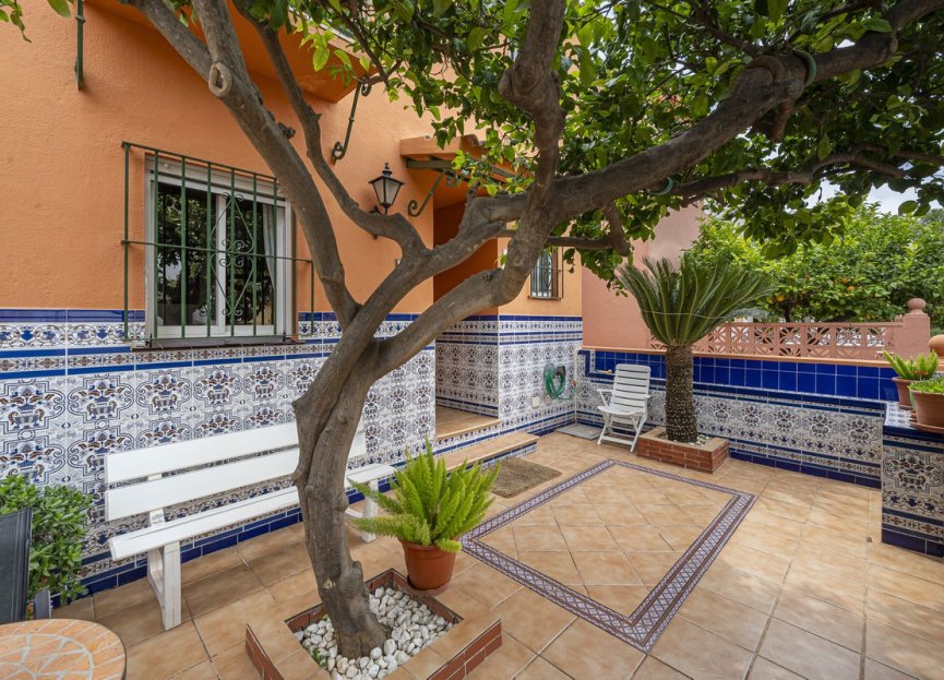 Resale - House - Townhouse - Marbella - Nueva Andalucia