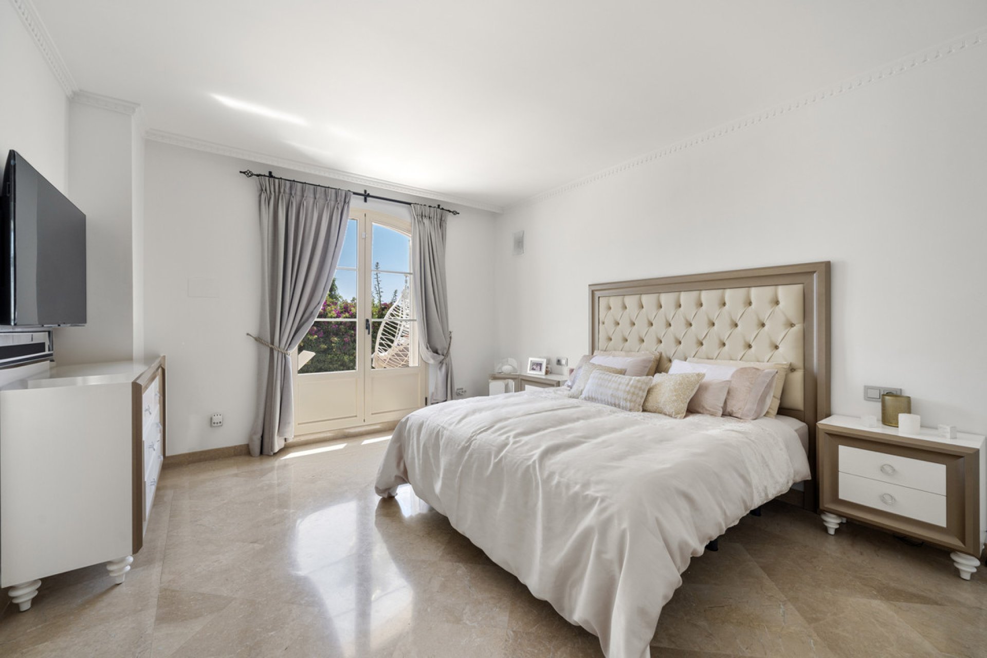 Resale - House - Townhouse - Marbella - Nueva Andalucia