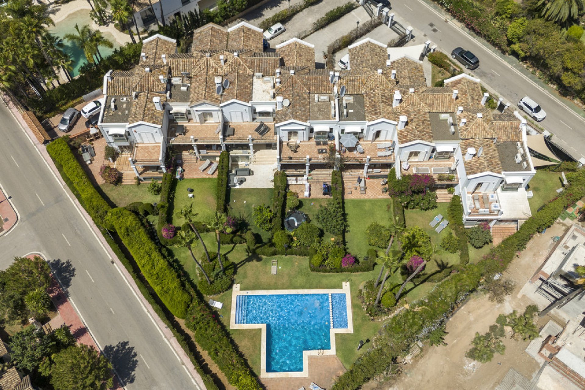 Resale - House - Townhouse - Marbella - Nueva Andalucia