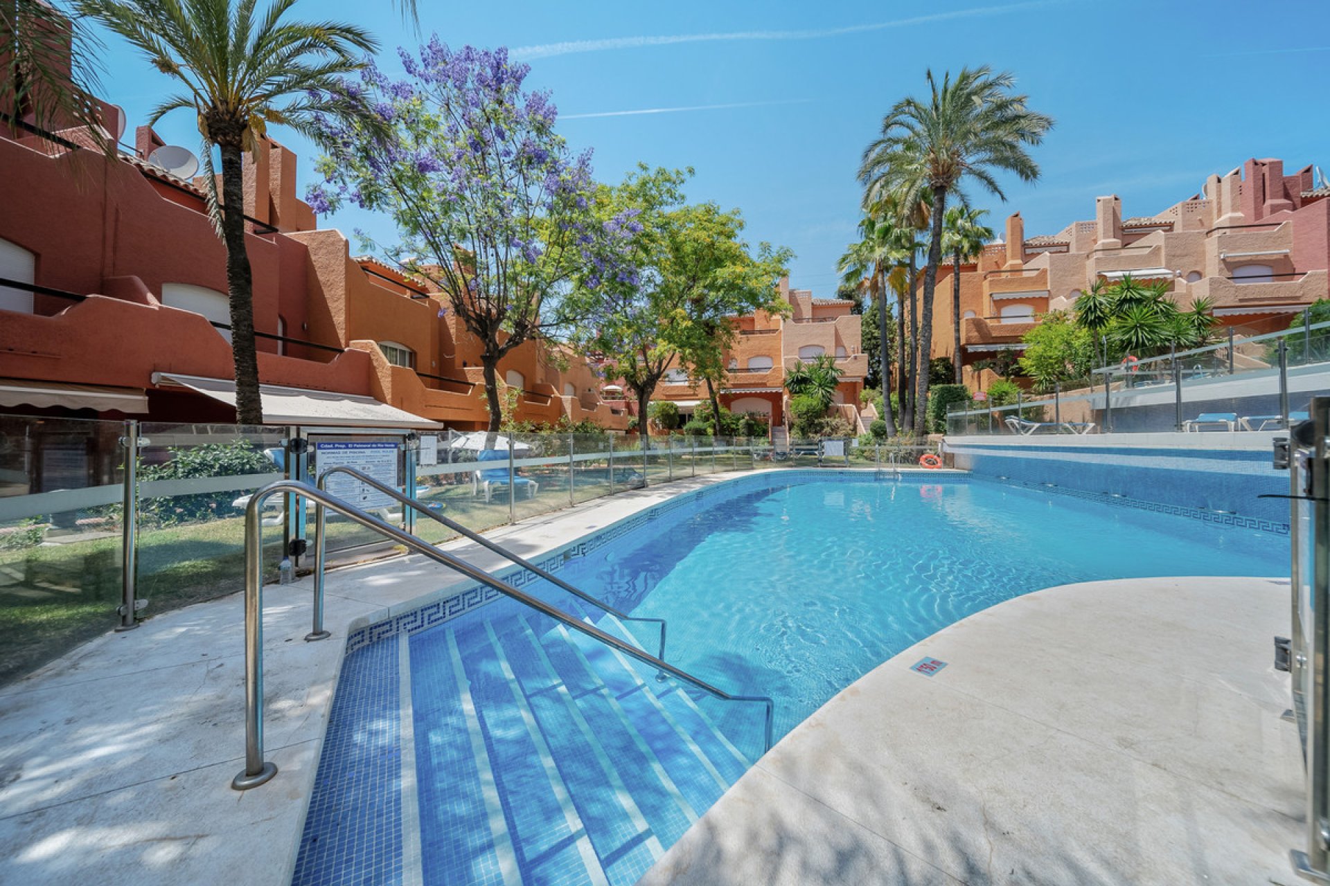 Resale - House - Townhouse - Marbella - Nueva Andalucia