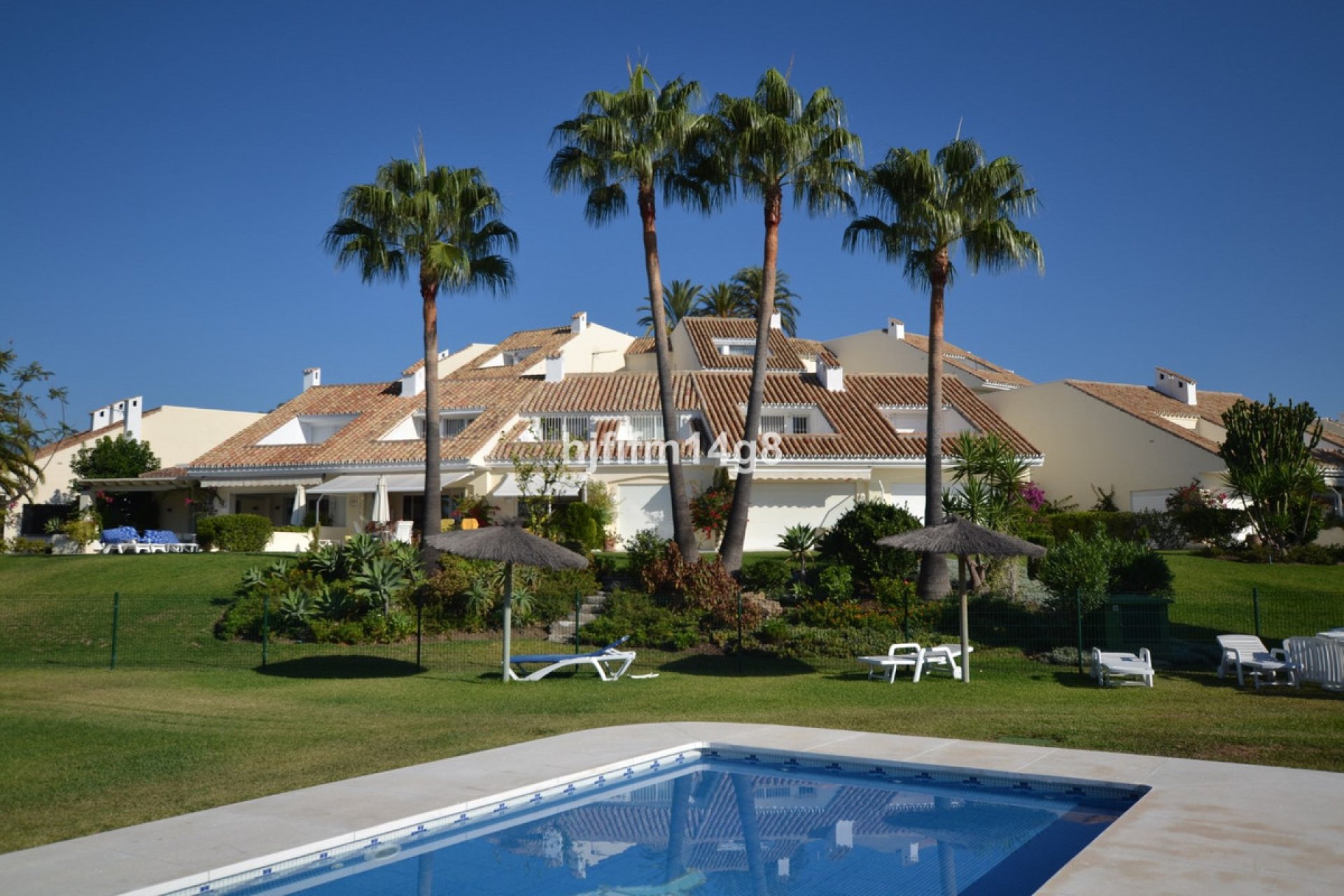 Resale - House - Townhouse - Marbella - Nueva Andalucia