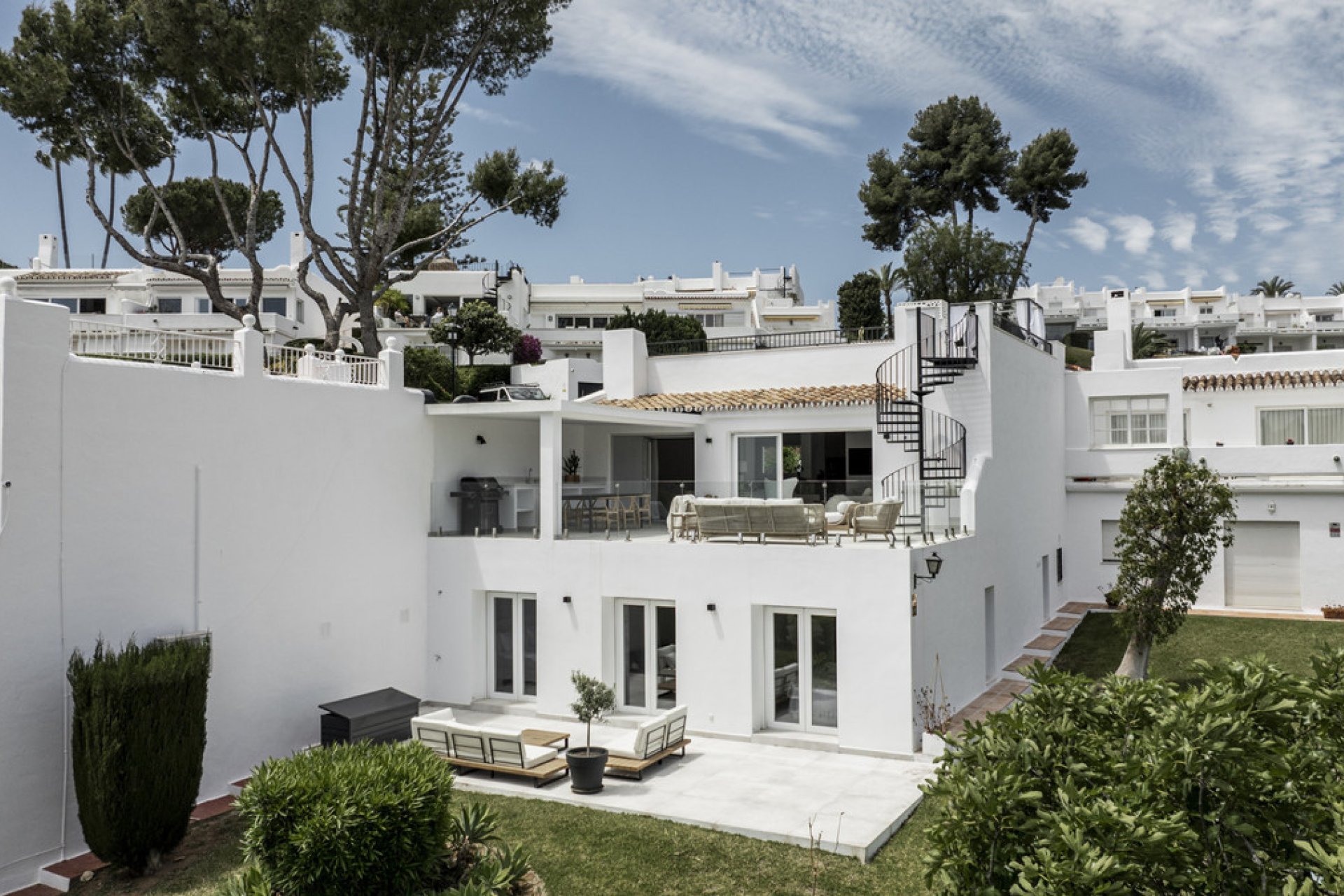 Resale - House - Townhouse - Marbella - Nueva Andalucia