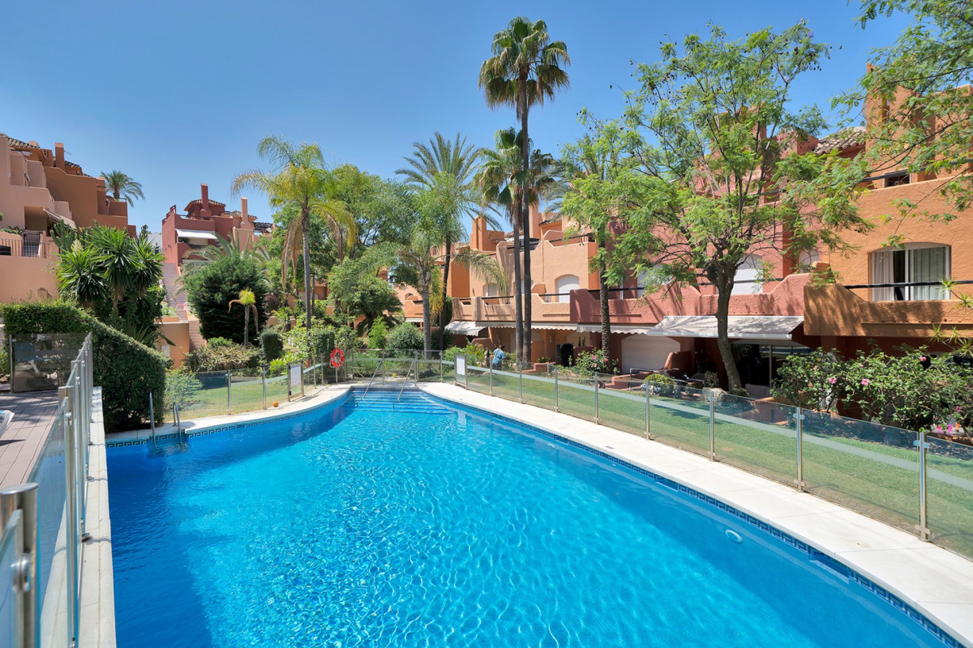 Resale - House - Townhouse - Marbella - Nueva Andalucia