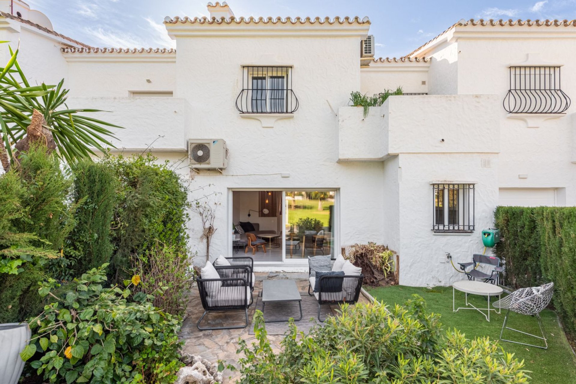 Resale - House - Townhouse - Marbella - Nueva Andalucia