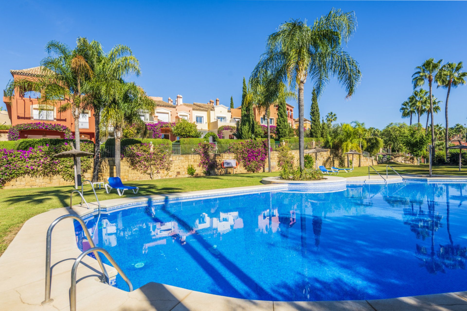 Resale - House - Townhouse - Marbella - Nueva Andalucia