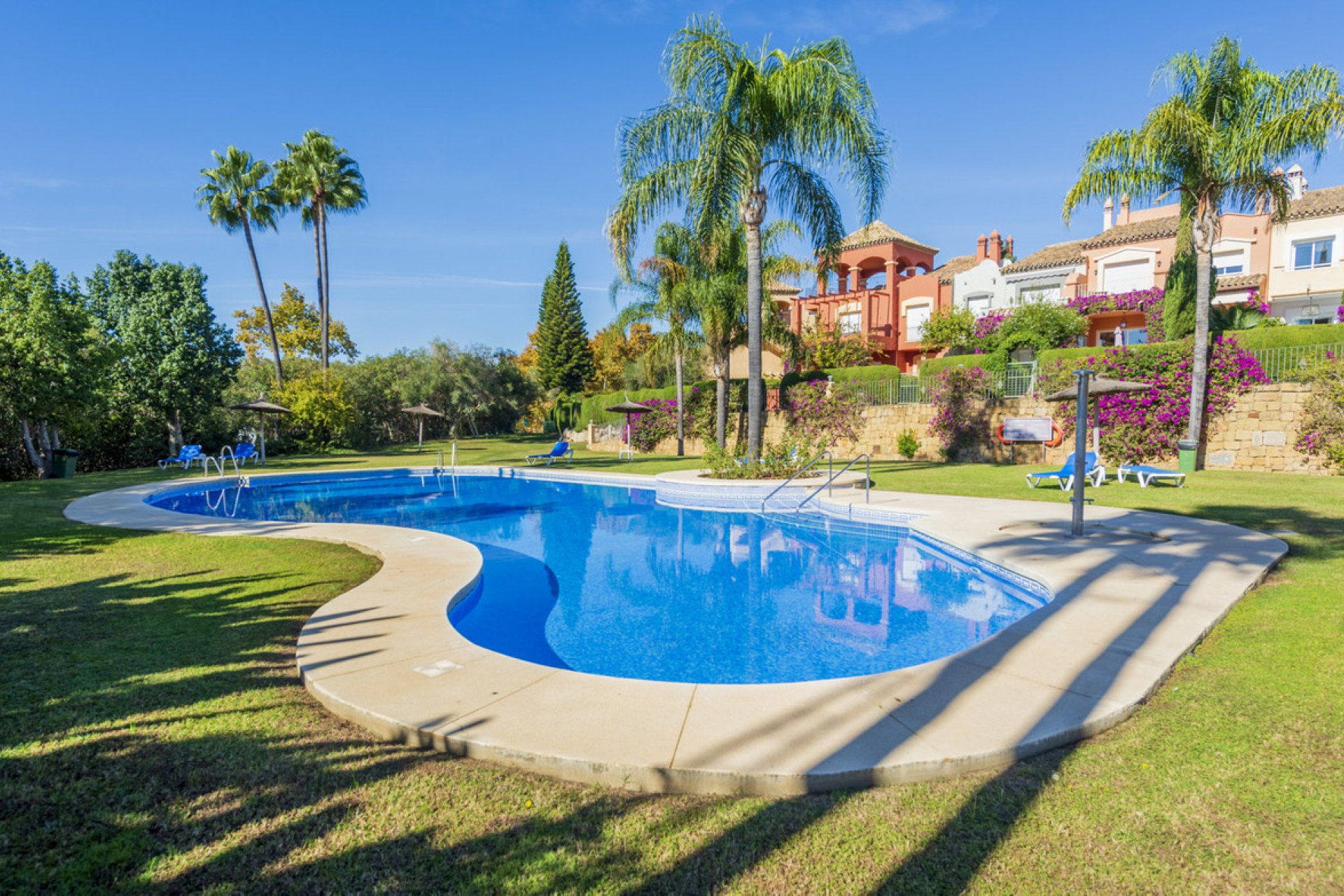 Resale - House - Townhouse - Marbella - Nueva Andalucia