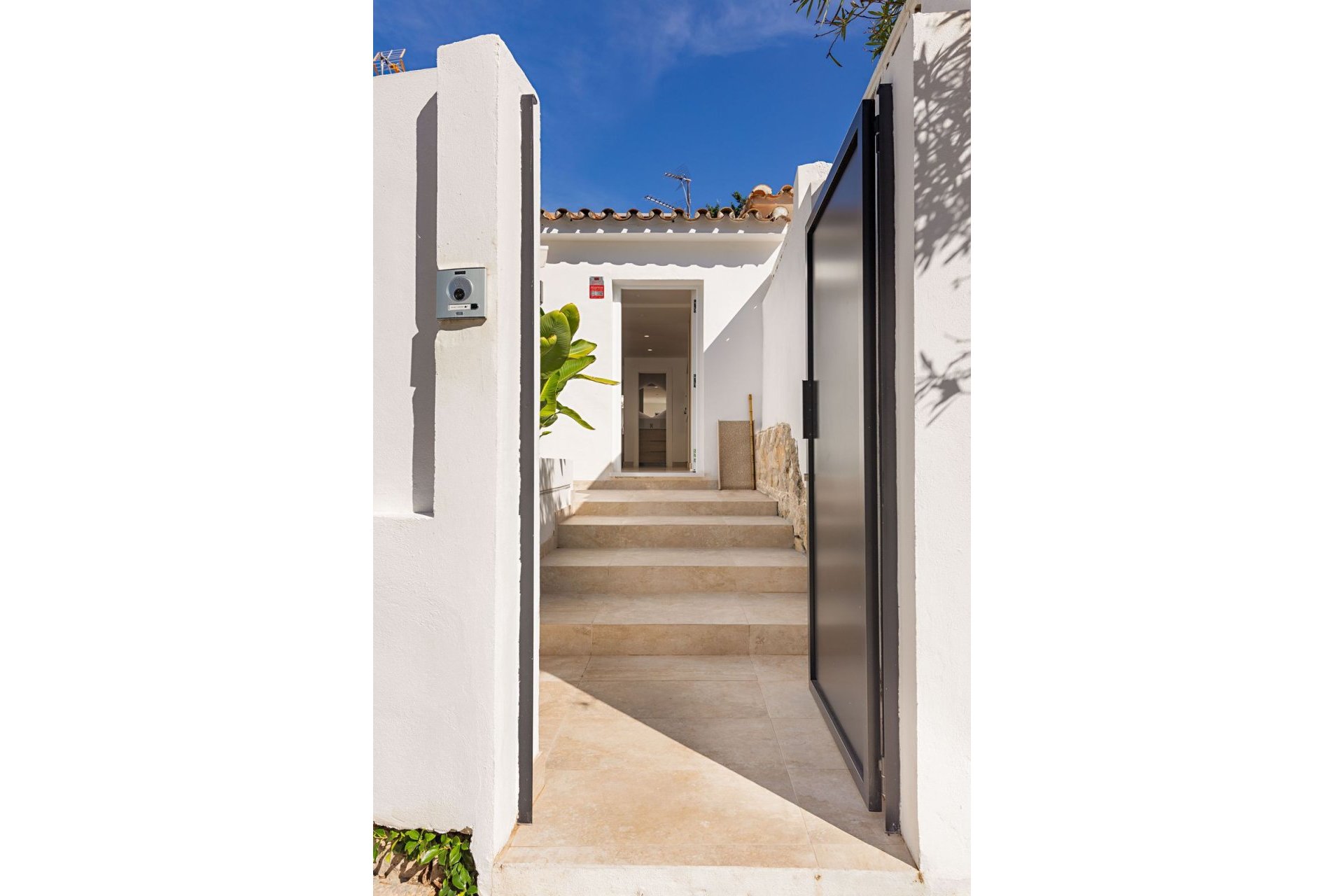 Resale - House - Townhouse - Marbella - Nueva Andalucia