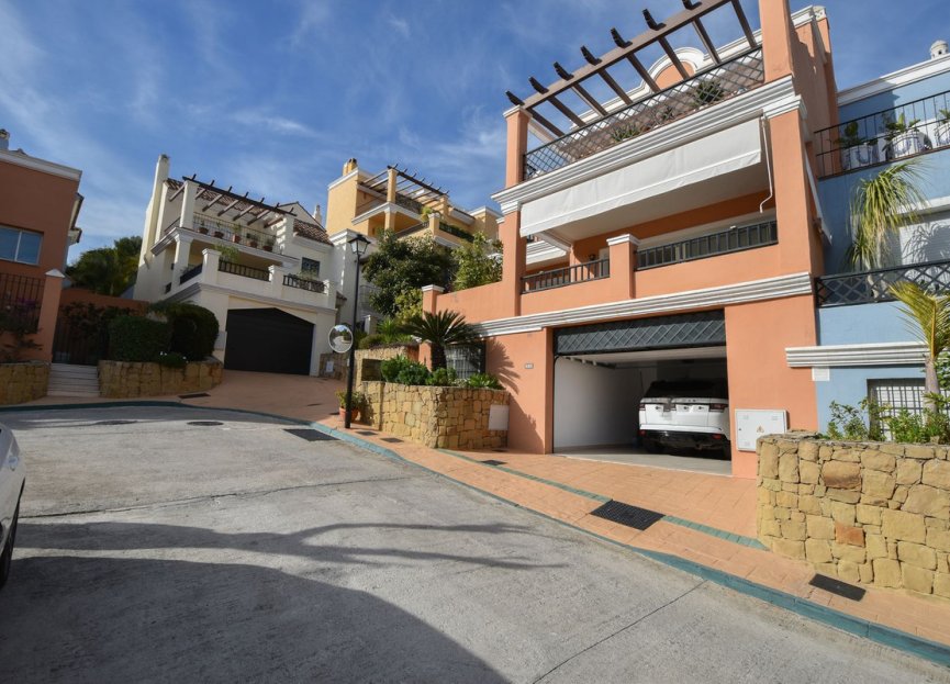 Resale - House - Townhouse - Marbella - Nueva Andalucia