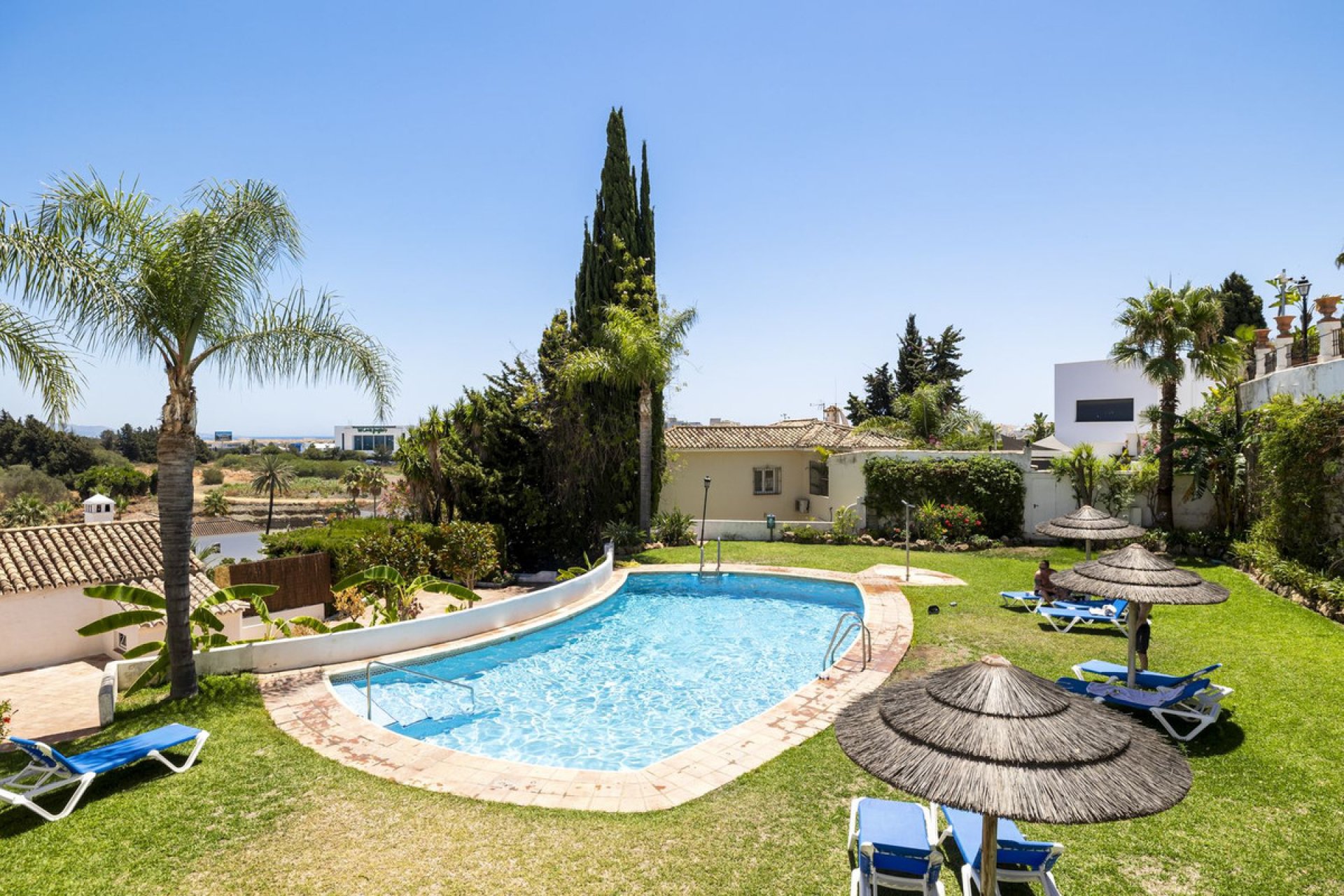 Resale - House - Townhouse - Marbella - Nueva Andalucia