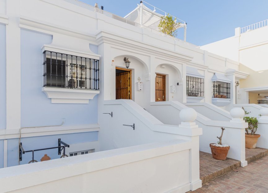 Resale - House - Townhouse - Marbella - Nueva Andalucia