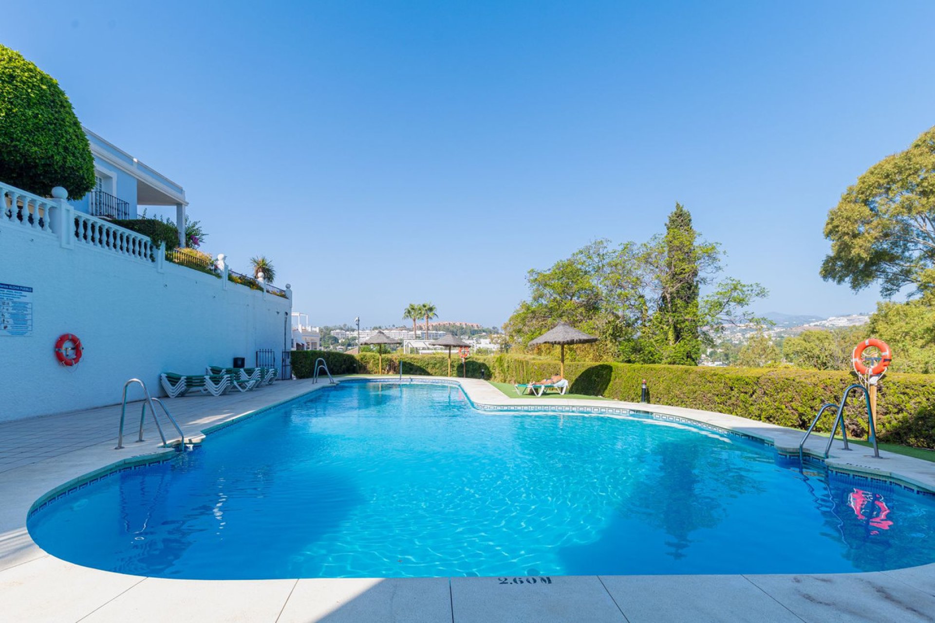 Resale - House - Townhouse - Marbella - Nueva Andalucia