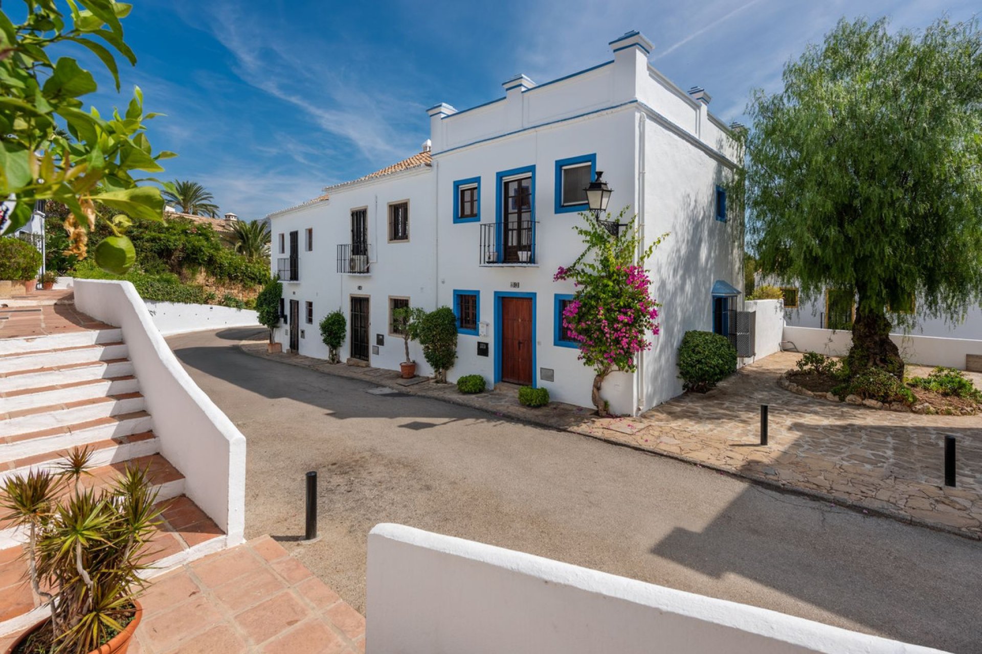 Resale - House - Townhouse - Marbella - Nueva Andalucia