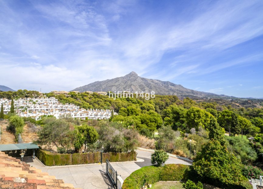 Resale - House - Townhouse - Marbella - Nueva Andalucia