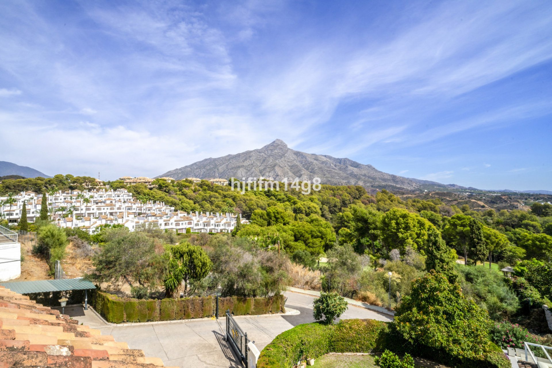 Resale - House - Townhouse - Marbella - Nueva Andalucia